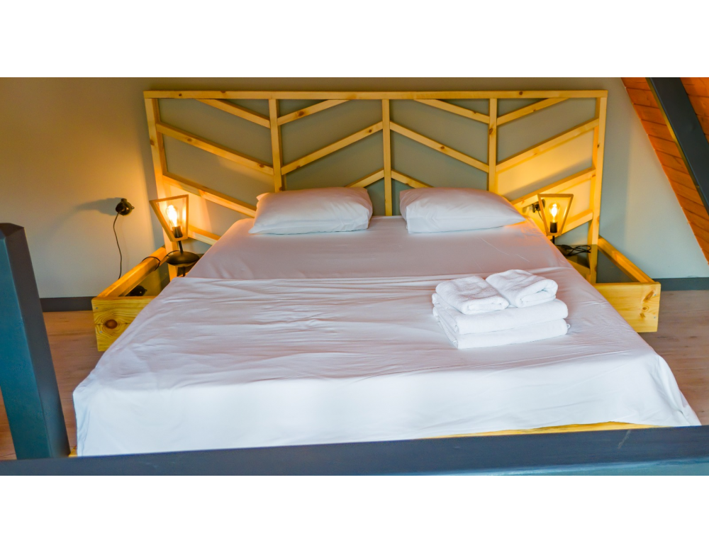 Adesa bungalow butik hotel olarak sizlere sapanca otelleri maşukiye otelleri ve kartepe otelleri içerisinde ayrıcalıklı konaklama hissi oluşturacak ağaç evl