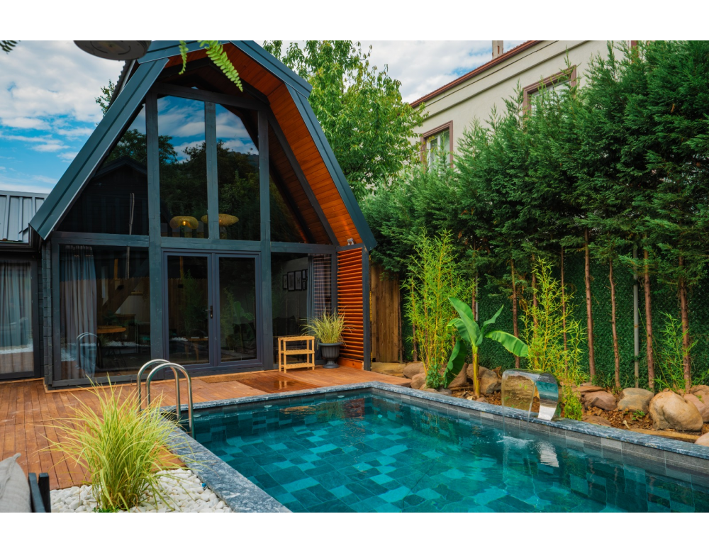 Adesa bungalow butik hotel olarak sizlere sapanca otelleri maşukiye otelleri ve kartepe otelleri içerisinde ayrıcalıklı konaklama hissi oluşturacak ağaç evl